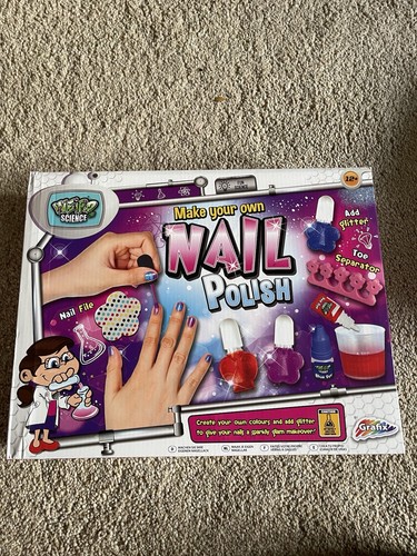 Make you own nail varnish - own,